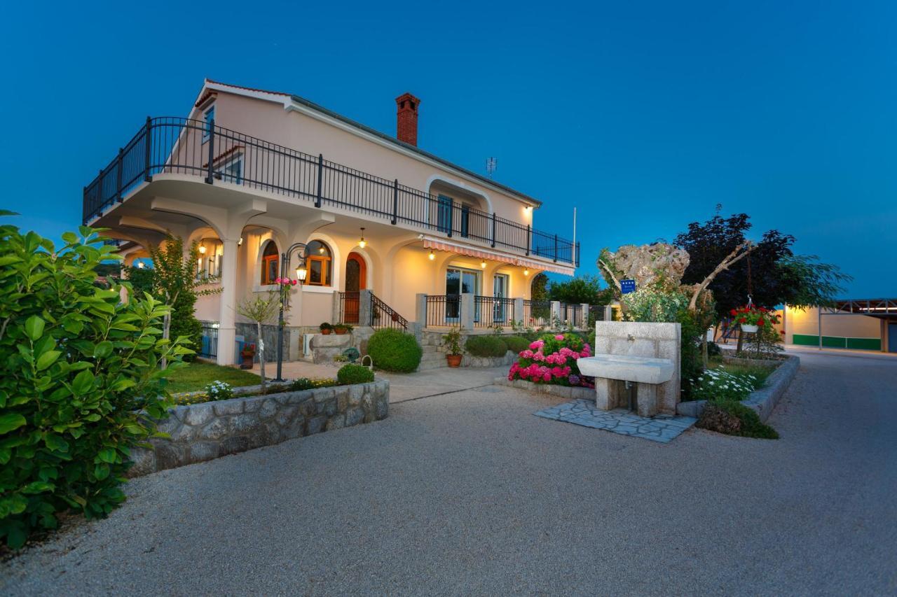 Villa Dora Bajcici エクステリア 写真